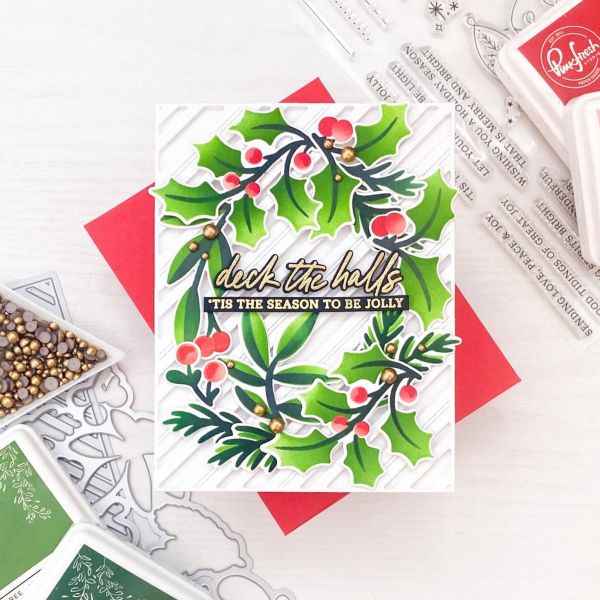 Pinkfresh Studio Festive Leaves stencils & die
